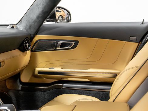 Used 2014 Mercedes-Benz SLS AMG GT Coupe image 78