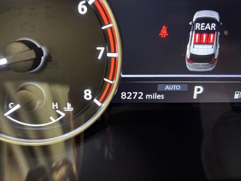 Used 2024 Nissan Rogue SV w/ SV Premium Package AWD/4WD image 18