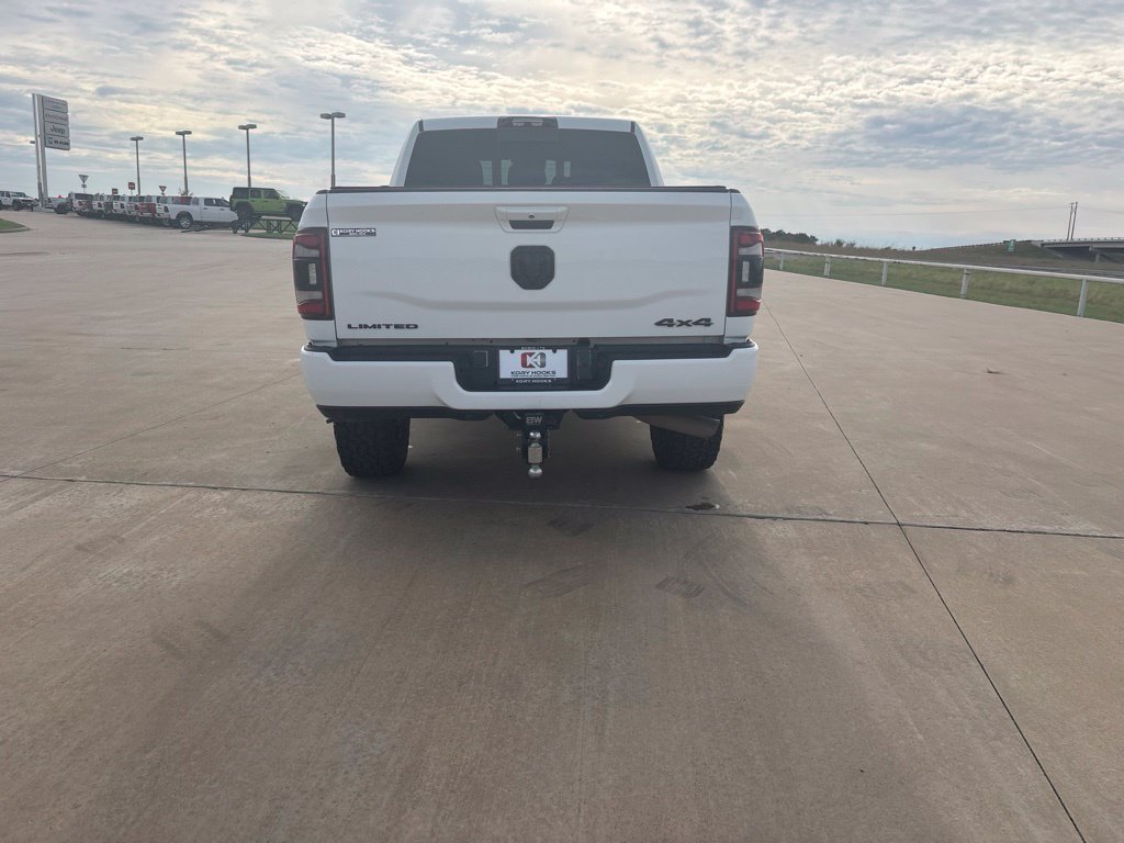 Used 2022 RAM 2500 Limited AWD/4WD image 4