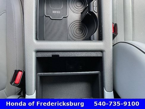 Used 2025 Hyundai Palisade SEL FWD image 41