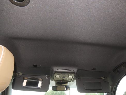 Used 2023 Chevrolet Tahoe Premier RWD image 24