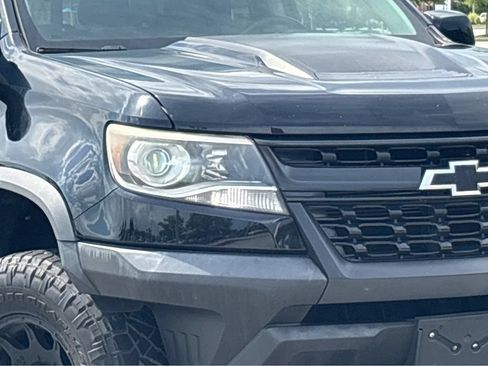 Used 2018 Chevrolet Colorado ZR2 w/ ZR2 Midnight Special Edition AWD/4WD image 2