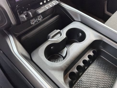 Used 2025 RAM 2500 Big Horn image 32