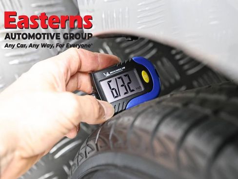 Used 2021 Toyota Corolla LE w/ Carpet Mat Package (TMS) image 26