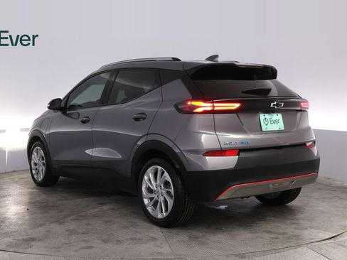 Used 2023 Chevrolet Bolt EUV LT w/ Driver Confidence Package FWD image 17