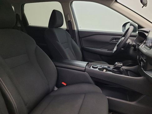 Used 2024 Nissan Rogue S AWD/4WD image 21