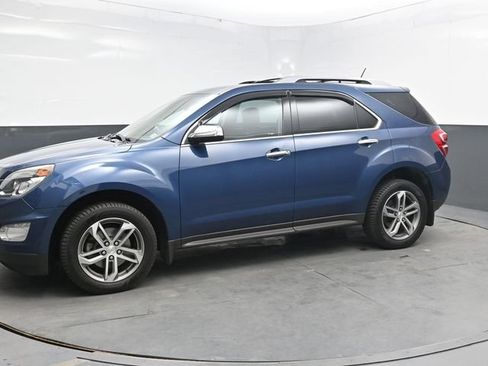 Used 2017 Chevrolet Equinox Premier w/ Enhanced Convenience Package AWD/4WD image 3