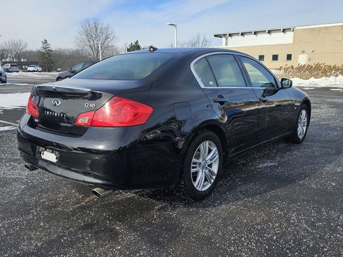 Used 2015 INFINITI Q40 AWD w/ Moonroof Package image 4