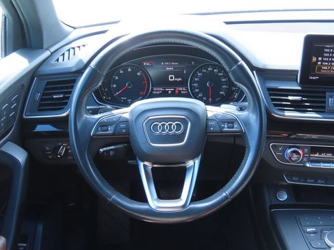 Used 2019 Audi Q5 2.0T Premium w/ Convenience Package AWD/4WD image 6