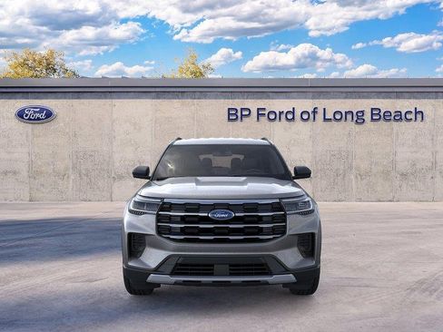 New 2026 Ford Explorer Active RWD image 6