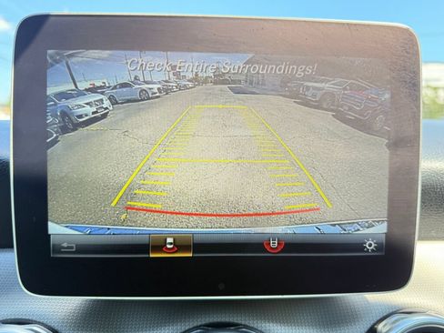 Used 2019 Mercedes-Benz GLA 250 4MATIC image 17