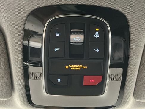 Used 2023 Hyundai Santa Fe Limited AWD/4WD image 36