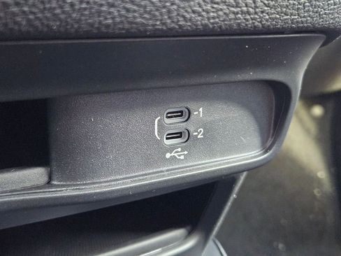 New 2026 Chrysler Pacifica Select image 34