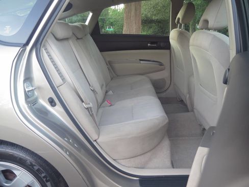 Used 2005 Toyota Prius FWD image 11
