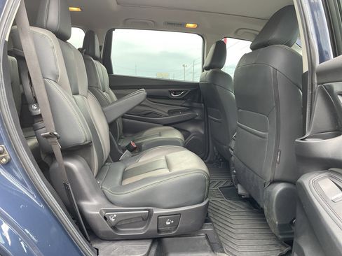 Used 2024 Subaru Ascent Onyx Edition image 25