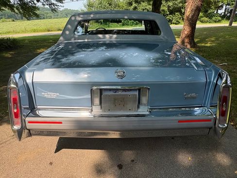 Used 1992 Cadillac Brougham RWD image 28