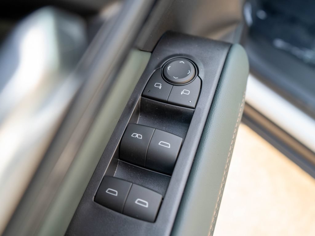 New 2027 GMC Terrain AT4 w/ Convenience Package III AWD/4WD image 17