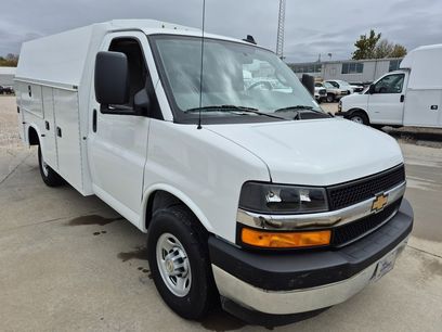 New 2025 Chevrolet Express 3500 w/ Power Convenience Package