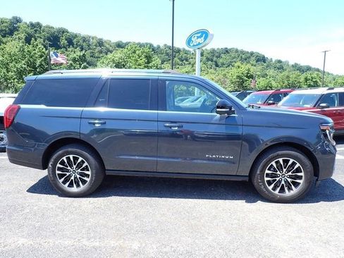 Used 2025 Ford Expedition Platinum AWD/4WD image 9