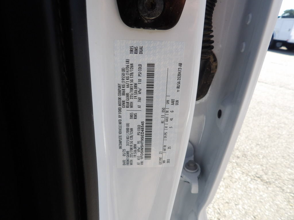 Used 2025 Ford F550 4x4 Crew Cab image 65
