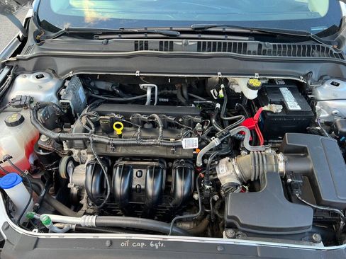 Used 2018 Ford Fusion S image 17