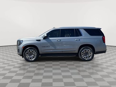 Used 2024 GMC Yukon Denali Ultimate AWD/4WD image 5