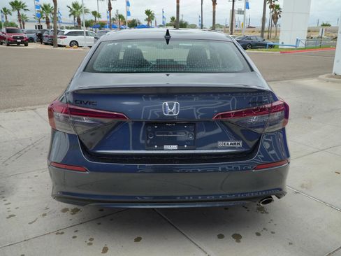 New 2026 Honda Civic Sport image 6