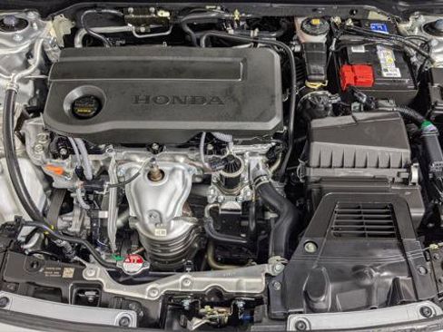 Used 2025 Honda Civic Sport image 31