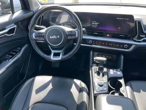 Used 2024 Kia Sportage EX AWD/4WD image 8