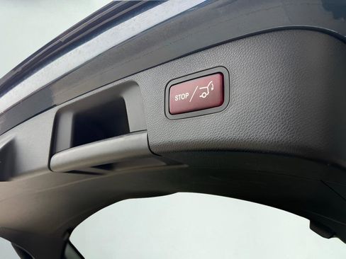 Used 2020 Mercedes-Benz GLA 250 4MATIC image 22