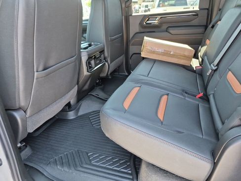 New 2026 GMC Sierra 2500 AT4 w/ AT4 Premium Plus Package image 20