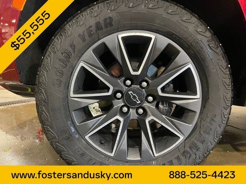 Used 2023 Chevrolet Tahoe Z71 w/ Luxury Package image 28