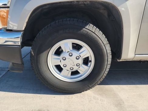Used 2005 Chevrolet Colorado LS RWD image 13