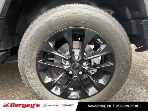 Used 2021 Jeep Wrangler Unlimited Sahara image 36