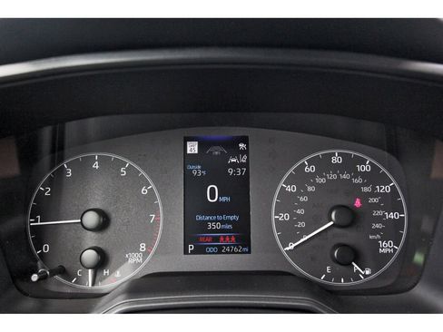 Used 2025 Toyota Corolla LE FWD image 16