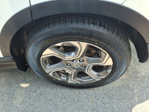 Used 2018 Honda CR-V EX image 6