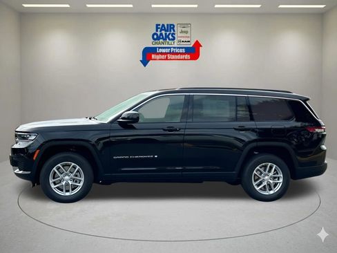New 2025 Jeep Grand Cherokee L Laredo w/ Luxury Tech Group I AWD/4WD image 11