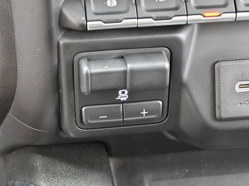 Used 2021 Chevrolet Silverado 2500 High Country w/ Technology Package image 25