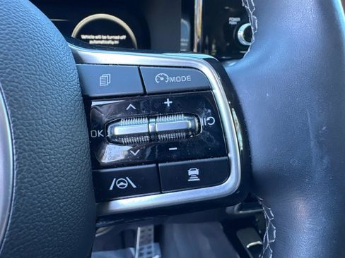Used 2023 Kia Sorento SX image 31