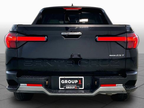 Used 2025 Hyundai Santa Cruz Limited AWD/4WD image 4