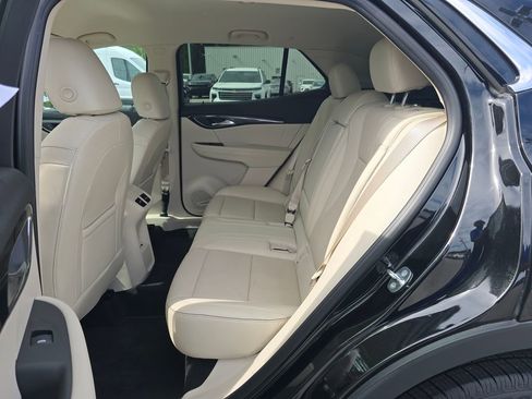 Used 2022 Buick Envision Essence w/ Technology Package I FWD image 25