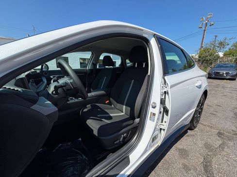 Used 2025 Hyundai Sonata SEL FWD image 36