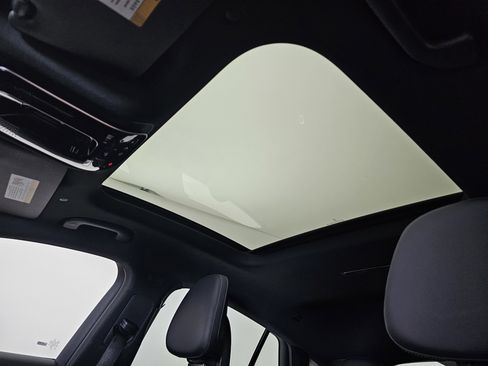 New 2025 Mercedes-Benz GLC 43 AMG 4MATIC Coupe image 10