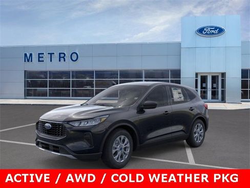 New 2025 Ford Escape Active w/ Cold Weather Package image 2