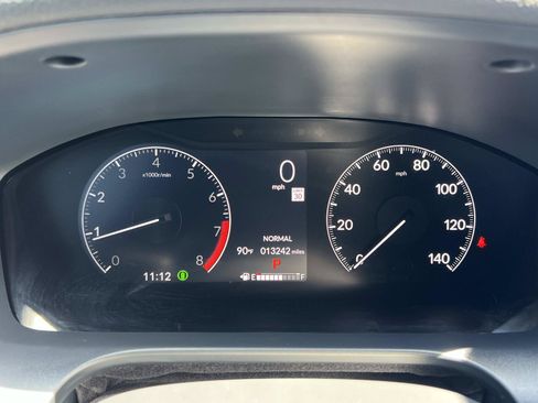 Certified 2025 Honda HR-V Sport image 11