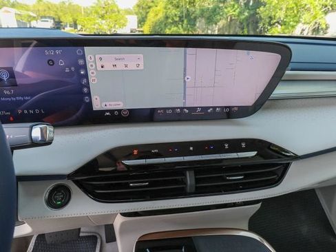 New 2026 Buick Enclave Avenir w/ Super Cruise Package FWD image 20