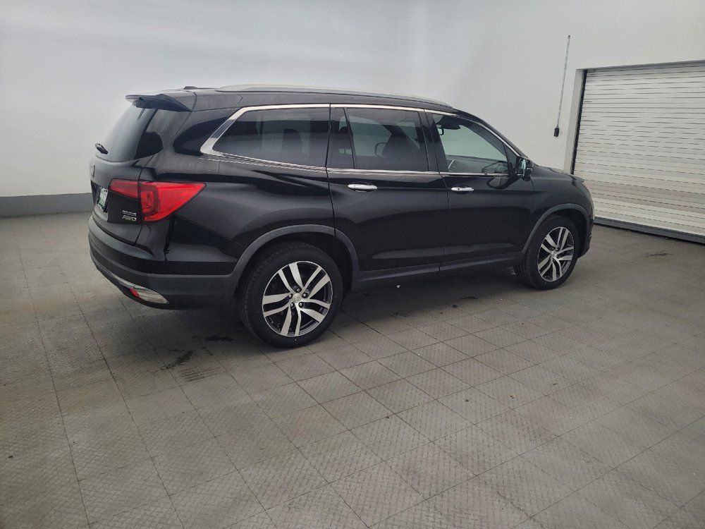 Used 2017 Honda Pilot Touring image 10