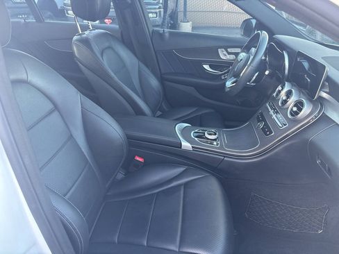 Used 2019 Mercedes-Benz C 300 Sedan image 27