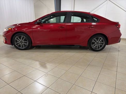 Used 2024 Kia Forte GT-Line w/ GT-Line Premium Package image 2