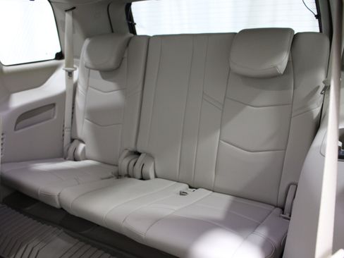 Used 2019 Cadillac Escalade Luxury AWD/4WD image 20